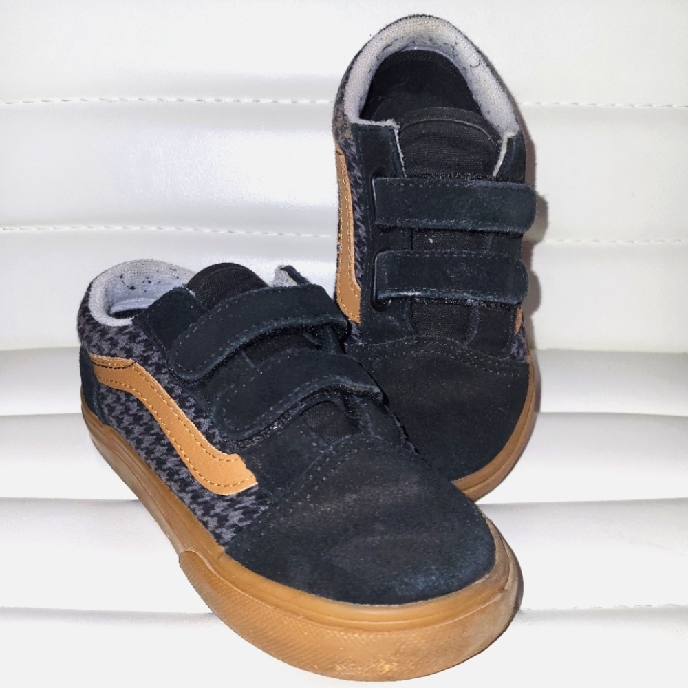 Kid's Shoes: Size 9, Vans